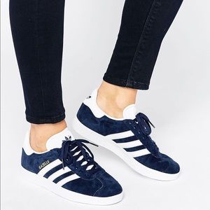 Adidas Originals Gazelle sneakers in navy